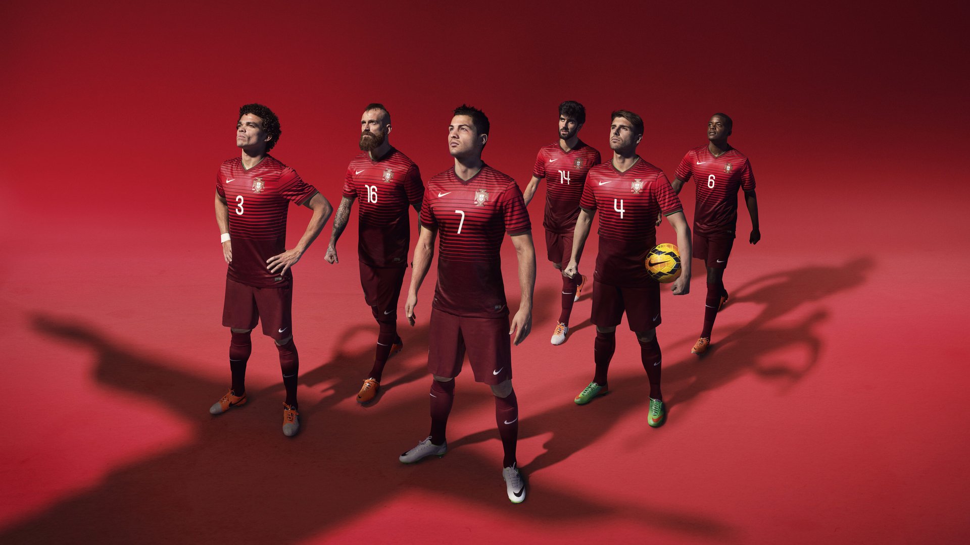 欧冠“星光璀璨”：年度最闪耀球员盘点，欧冠星耀球员有哪些