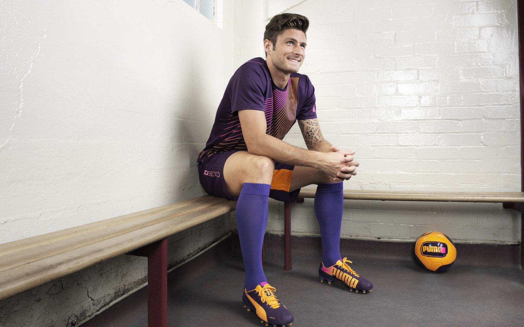 九游娱乐APP-足球文化文创衍生品拓展海外市场，足球文化创意秀